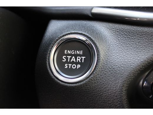 Fiat 600 1.2 Hybrid La Prima / Navigatie / Camera / LEDER / Stoelverwarming / Dodehoek / PDC V+A / Keyless... ActivLease financial lease