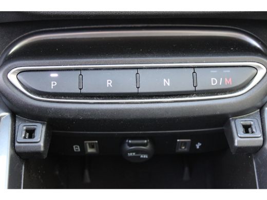 Fiat 600 1.2 Hybrid La Prima / Navigatie / Camera / LEDER / Stoelverwarming / Dodehoek / PDC V+A / Keyless... ActivLease financial lease