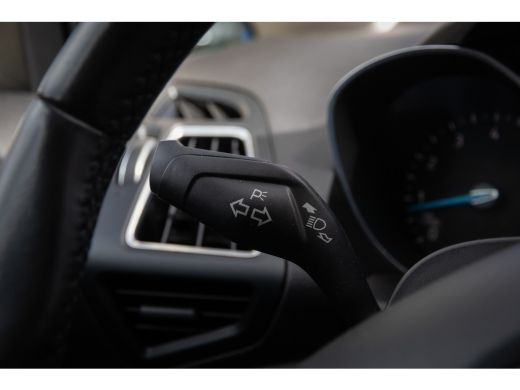 Ford C-MAX 1.0 Titanium | Apple Carplay/Android Auto | Climate Control | Cruise Control | Apple Carplay/Andr... ActivLease financial lease