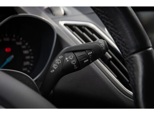 Ford C-MAX 1.0 Titanium | Apple Carplay/Android Auto | Climate Control | Cruise Control | Apple Carplay/Andr... ActivLease financial lease