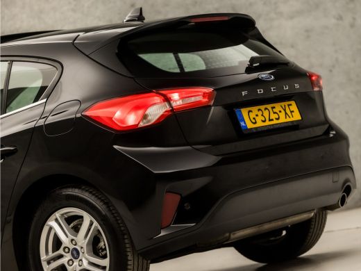 Ford Focus 1.0 EcoBoost Sport (PANORAMADAK, APPLE CARPLAY, GROOT NAVI, PARKEERSENSOREN, SPORTSTOELEN, LED KO... ActivLease financial lease