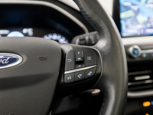 Ford Focus 1.0 EcoBoost Sport (PANORAMADAK, APPLE CARPLAY, GROOT NAVI, PARKEERSENSOREN, SPORTSTOELEN, LED KO... ActivLease financial lease