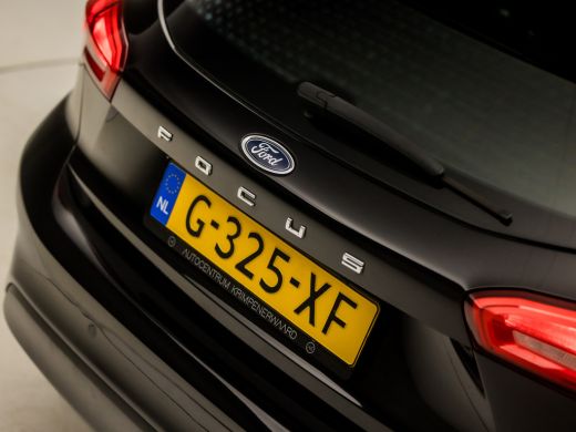 Ford Focus 1.0 EcoBoost Sport (PANORAMADAK, APPLE CARPLAY, GROOT NAVI, PARKEERSENSOREN, SPORTSTOELEN, LED KO... ActivLease financial lease