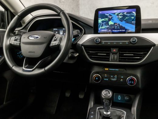 Ford Focus 1.0 EcoBoost Sport (PANORAMADAK, APPLE CARPLAY, GROOT NAVI, PARKEERSENSOREN, SPORTSTOELEN, LED KO... ActivLease financial lease