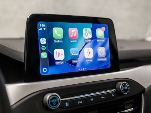Ford Focus 1.0 EcoBoost Sport (PANORAMADAK, APPLE CARPLAY, GROOT NAVI, PARKEERSENSOREN, SPORTSTOELEN, LED KO... ActivLease financial lease