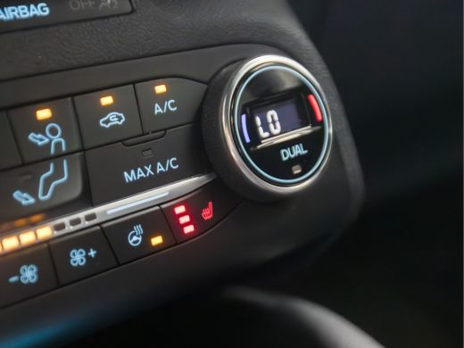 Ford Focus 1.0 EcoBoost ST Line (VIRTUAL COCKPIT, APPLE CARPLAY, GROOT NAVI, STUUR/STOELVERWARMING, SPORTSTO... ActivLease financial lease