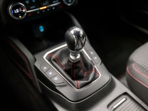Ford Focus 1.0 EcoBoost ST Line (VIRTUAL COCKPIT, APPLE CARPLAY, GROOT NAVI, STUUR/STOELVERWARMING, SPORTSTO... ActivLease financial lease