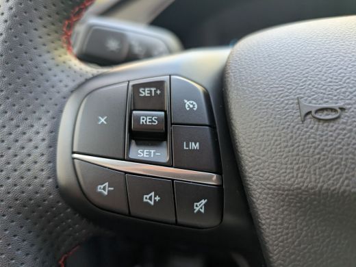 Ford Kuga 2.5 PHEV ST-Line 225pk | Winter Pack | Elek. Trekhaak | Camera | Carplay | 1e Eigenaar & Dealeron... ActivLease financial lease