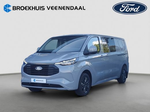 Ford Transit Custom 320 2.5 PHEV L2H1 Limited DC | Dubbele schuifdeur | Trekhaak | Stoel- en Stuurverwarming | 17 inc... Ford Transit Custom 320 2.5 PHEV L2H1 Limited DC | Dubbele schuifdeur | Trekhaak | Stoel- en Stuurverwarming | 17 inc...