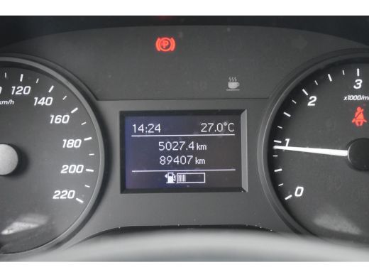 Mercedes-Benz Vito 110 CDI Functional Lang | Trekhaak | Betimmering | Side-Bars | Achteruitrijcamera | Cruise Contro... ActivLease financial lease