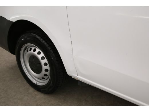 Mercedes-Benz Vito 111 CDI Lang Airco | Cruise | Camera | Navigatie | Parkeersensoren | Imperiaal | Trekhaak ActivLease financial lease