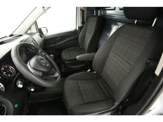 Mercedes-Benz Vito 111 CDI Lang Airco | Cruise | Camera | Navigatie | Parkeersensoren | Imperiaal | Trekhaak ActivLease financial lease