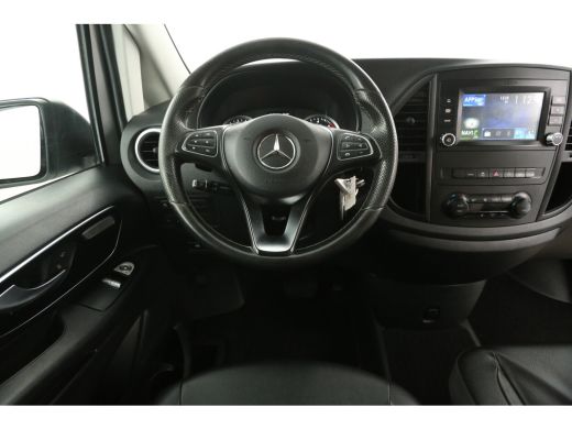 Mercedes-Benz Vito 114 CDI Lang Automaat Airco Camera Cruise Carplay LED Navi Trekhaak 3 Persoons 2xSchuifdeur 18"LM... ActivLease financial lease