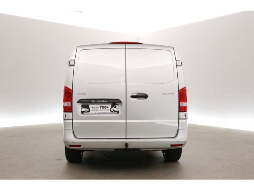 Mercedes-Benz Vito 114 CDI Lang Automaat Airco Camera Cruise Carplay LED Navi Trekhaak 3 Persoons 2xSchuifdeur 18"LM... ActivLease financial lease