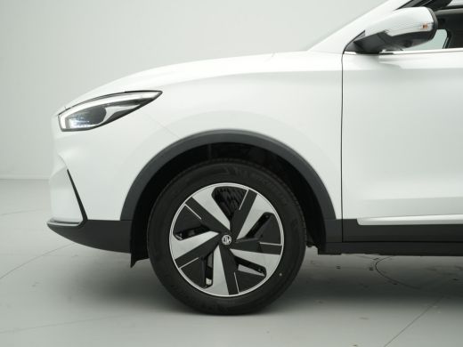 MG ZS EV EV Standard Range Luxury 50 kWh Navigatie 360 Camera Panoramadak Acc Pdc 310 ActivLease financial lease