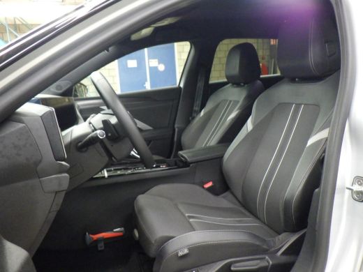 Opel Astra Sports Tourer 1.2 Turbo Hybrid GS / Navigatie / 360 Camera / PDC V+A / Stuur -en Stoelverwarmd / ... ActivLease financial lease