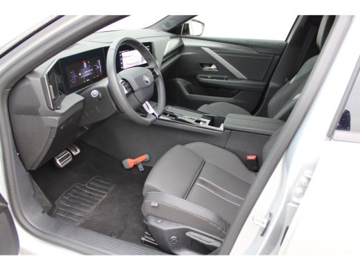 Opel Astra Sports Tourer 1.2 Turbo Hybrid GS / Navigatie / 360 Camera / PDC V+A / Stuur -en Stoelverwarmd / ... ActivLease financial lease