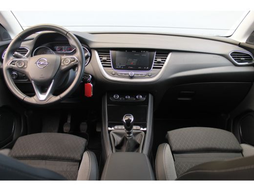 Opel Grandland X 1.2 Turbo Business Executive | AGR Stoel | Camera | LED | PDC V&A | BLIS | Navigatie | 17" LMV | ... ActivLease financial lease