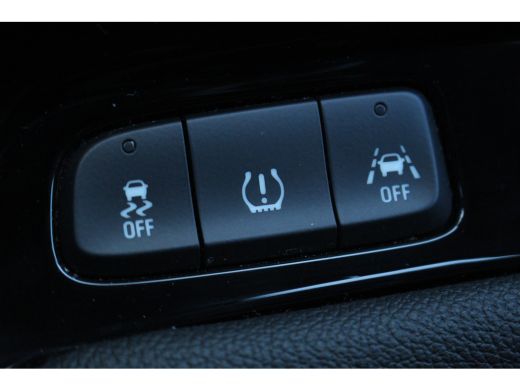 Opel Grandland X 1.2 Turbo Business Executive | AGR Stoel | Camera | LED | PDC V&A | BLIS | Navigatie | 17" LMV | ... ActivLease financial lease