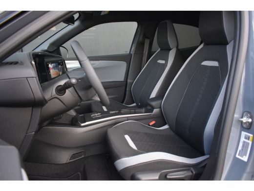 Opel Mokka-e Business Edition 54 kWh 3 Fase 156pk DEMO-DEAL! | Stuur/Stoelverwarming | Navigatie | Adaptive Cr... ActivLease financial lease