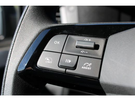 Opel Vivaro 2.0 Diesel 180 S&S L3 DC | Navi By App | Camera | Trekhaak | All Season | Glaslookpanelen | LMV |... ActivLease financial lease