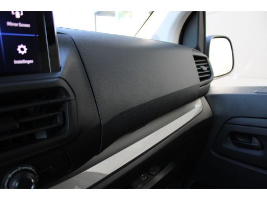 Opel Vivaro 2.0 Diesel 180 S&S L3 DC | Navi By App | Camera | Trekhaak | All Season | Glaslookpanelen | LMV |... ActivLease financial lease