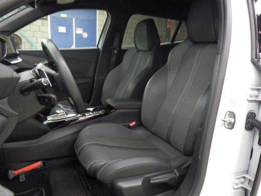 Peugeot 2008 1.2 Hybrid 136 GT | Automaat | Navigatie | Camera | Adaptieve cruise control | Mild Hybrid | BTW | ActivLease financial lease