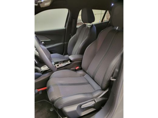 Peugeot 2008 1.2 PureTech 130 GT | Navigatie | Trekhaak | Climate | Apple Carplay/Android Auto | Airco (automa... ActivLease financial lease