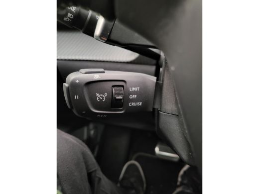 Peugeot 2008 1.2 PureTech 130 GT | Navigatie | Trekhaak | Climate | Apple Carplay/Android Auto | Airco (automa... ActivLease financial lease