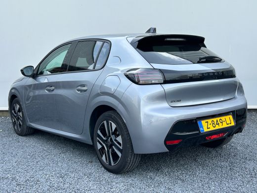 Peugeot 208 1.2 PureTech 100 Allure | Achteruitrijcamera | Apple Carplay/Android Auto | Navigatiesysteem full... ActivLease financial lease