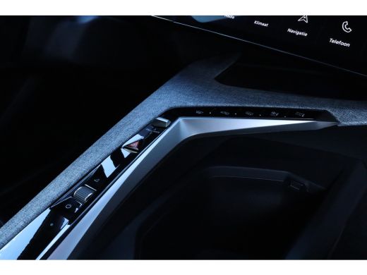 Peugeot 5008 1.2 Hybrid 136 Allure | Adaptieve Cruise | 360 Camera | 7-Persoons | Stuurverwarming | Navi | Car... ActivLease financial lease
