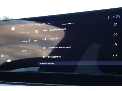 Peugeot 5008 1.2 Hybrid 136 Allure | Adaptieve Cruise | 360 Camera | 7-Persoons | Stuurverwarming | Navi | Car... ActivLease financial lease