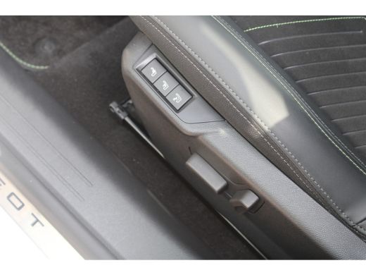 Peugeot e-208 EV GT 51 kWh | Nieuw model | Navigatie | Camera | Stoelverwarming | Adaptieve cruise | Fase 3 | B... ActivLease financial lease