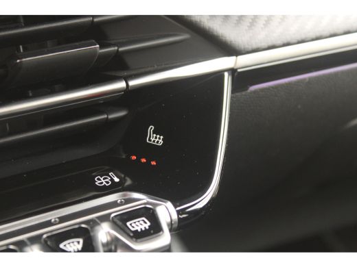 Peugeot e-208 EV GT 51 kWh | Nieuw model | Navigatie | Camera | Stoelverwarming | Adaptieve cruise | Fase 3 | B... ActivLease financial lease