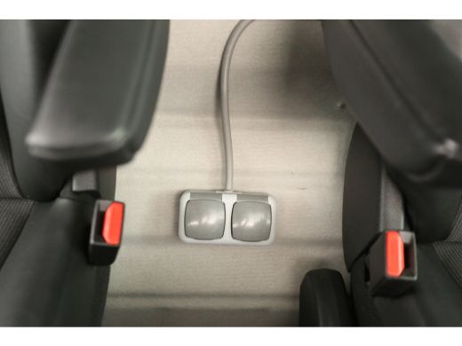 Peugeot Expert 2.0 BlueHDI L3H1 | 177PK | Automaat | 360 Camera | Carplay | Cruise | Airco | LED | Navi | PDC ActivLease financial lease