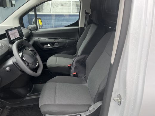Peugeot Partner 136 L2 50 kWh | Navi | 360 Camera | PDC voor en achter | | 11 kW lader | Achterdeuren zonder ruit... ActivLease financial lease