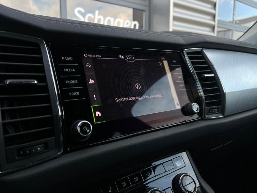 Skoda Kodiaq 1.5 TSI Business Edition 7-DSG Trekhaak | Stoel verwarming V+A | A-uitrijcamera | ActivLease financial lease