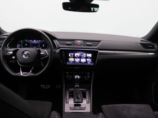 Skoda Superb Combi 1.4 TSI iV Sportline Business 218PK DSG Pano-Schuifdak, Adaptieve Cruise Controle, 360gr. C... ActivLease financial lease