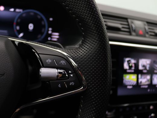 Skoda Superb Combi 1.4 TSI iV Sportline Business 218PK DSG Pano-Schuifdak, Adaptieve Cruise Controle, 360gr. C... ActivLease financial lease