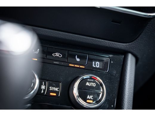 Skoda Superb Combi 1.5 TSI ACT 150PK DSG Business Edition Plus | Achteruitrijcamera | Cruise control adaptief ... ActivLease financial lease