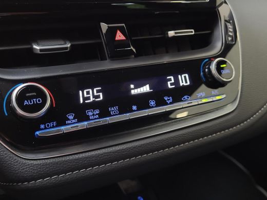 Toyota Corolla Touring Sports 2.0 Hybrid Executive | Apple CarPlay | Blindspot | Head Up | Parkeersensor | Rijklaarprijs incl. ... ActivLease financial lease
