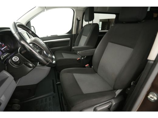 Toyota ProAce 2.0 D-4D Long L3H1 | Dubbele Cabine | 5 Persoons | Camera | 2xSchuifdeur | LED | Navi | Trekhaak ... ActivLease financial lease