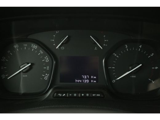 Toyota ProAce 2.0 D-4D L3H1 | DC | Airco | Cruise | Camera | 2xSchuifdeur | Navi | Trekh. | Parkeersens. ActivLease financial lease