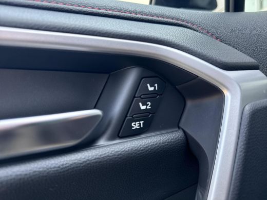 Toyota RAV4 2.5 Plug-in Hybrid AWD Bi-Tone Plus **STOELVENTILATIE/ PANORAMA DAK/ 360 CAMERA/ GEHEUGENSTOEL** ActivLease financial lease