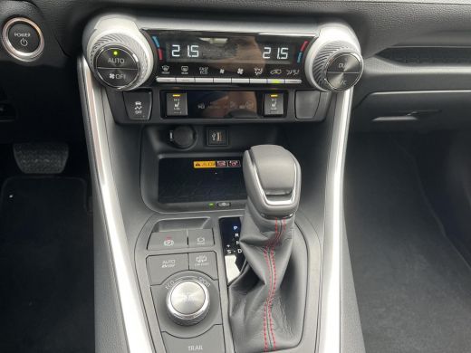 Toyota RAV4 2.5 Plug-in Hybrid AWD Limited Edition | Direct uit voorraad leverbaar! ActivLease financial lease