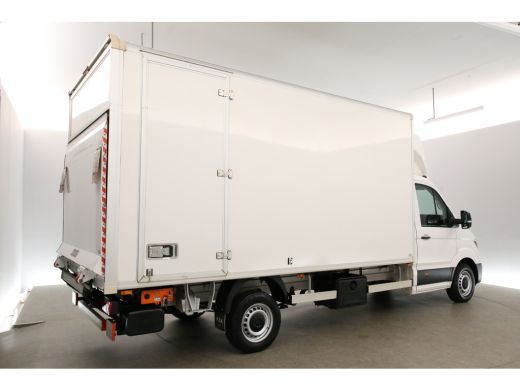 Volkswagen Crafter 2.0 TDI 177PK | Bakwagen L4.52m | Zijdeur | Laadklep |  Airco | Camera | Cruise | 3 Persoons | Ca... ActivLease financial lease