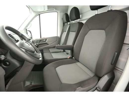 Volkswagen Crafter 2.0 TDI 177PK | Bakwagen L4.52m | Zijdeur | Laadklep |  Airco | Camera | Cruise | 3 Persoons | Ca... ActivLease financial lease