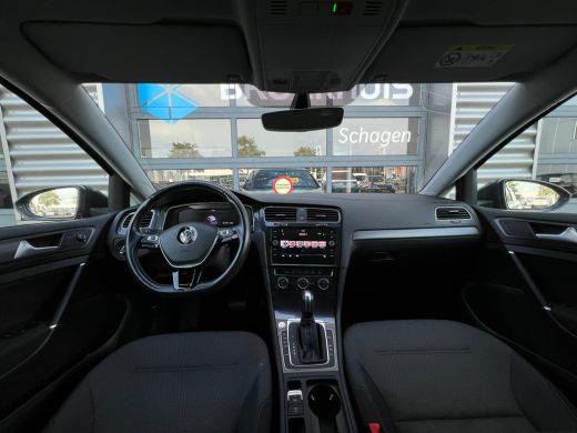 Volkswagen e-Golf E-DITION | Winterpakket | Warmtepomp | Donkere ramen achter | Voorruit verwarmbaar | Keyless Acce... ActivLease financial lease