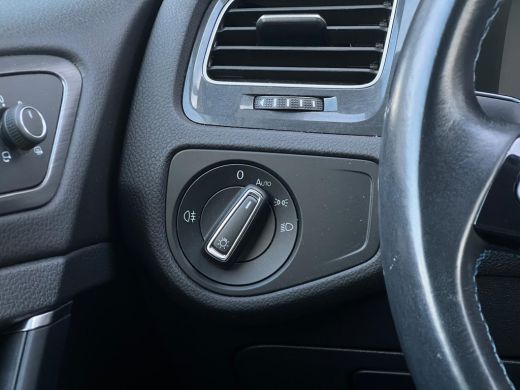 Volkswagen e-Golf E-DITION | Winterpakket | Warmtepomp | Donkere ramen achter | Voorruit verwarmbaar | Keyless Acce... ActivLease financial lease