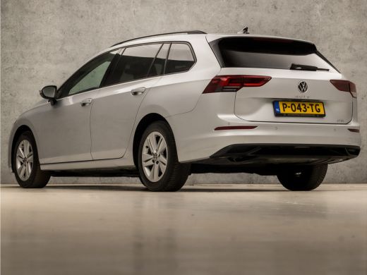 Volkswagen Golf 1.0 eTSI Sportline Automaat (APPLE CARPLAY, GROOT NAVI, CLIMATE, STUUR/STOELVERWARMING, SFEERVERL... ActivLease financial lease